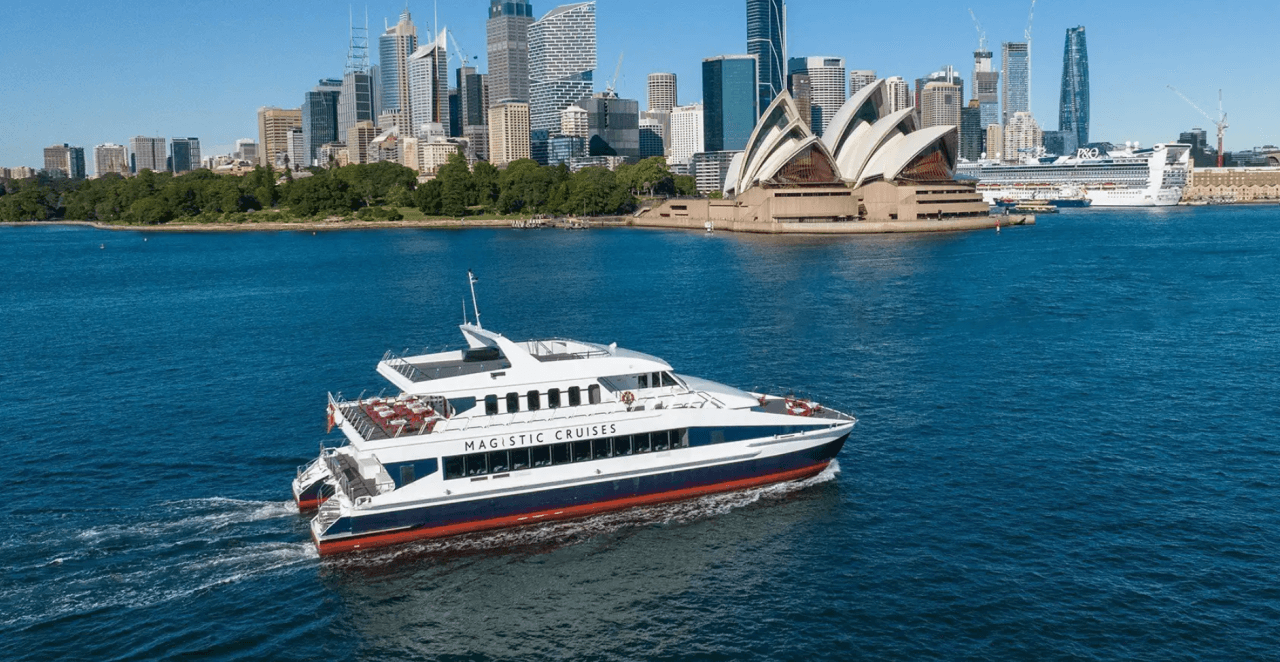 Sydney Harbour Lunch Cruise aboard Magistic Cruises from Darling Harbour - image 3
